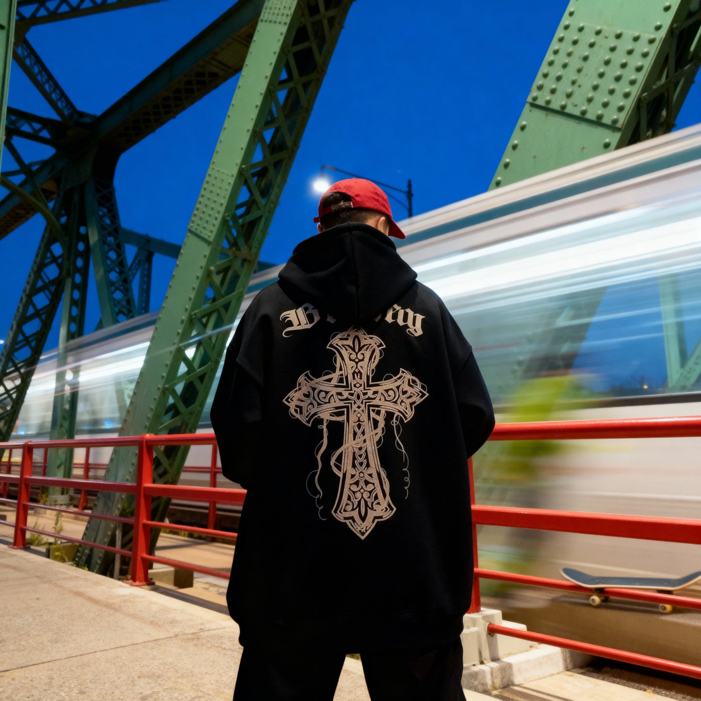 Cross Print Hoodie – Retro High Street Streetwear