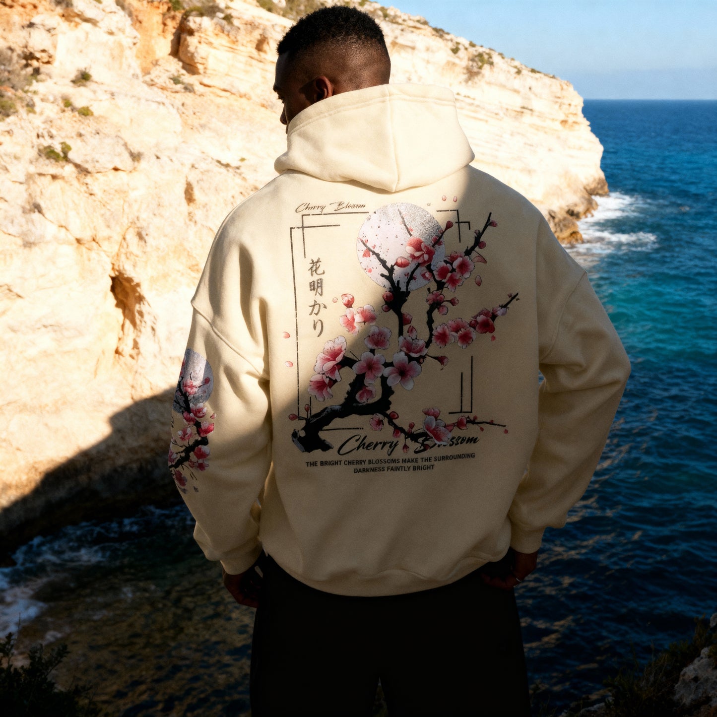 Fleece-Lined Hoodie – Casual Sporty Style