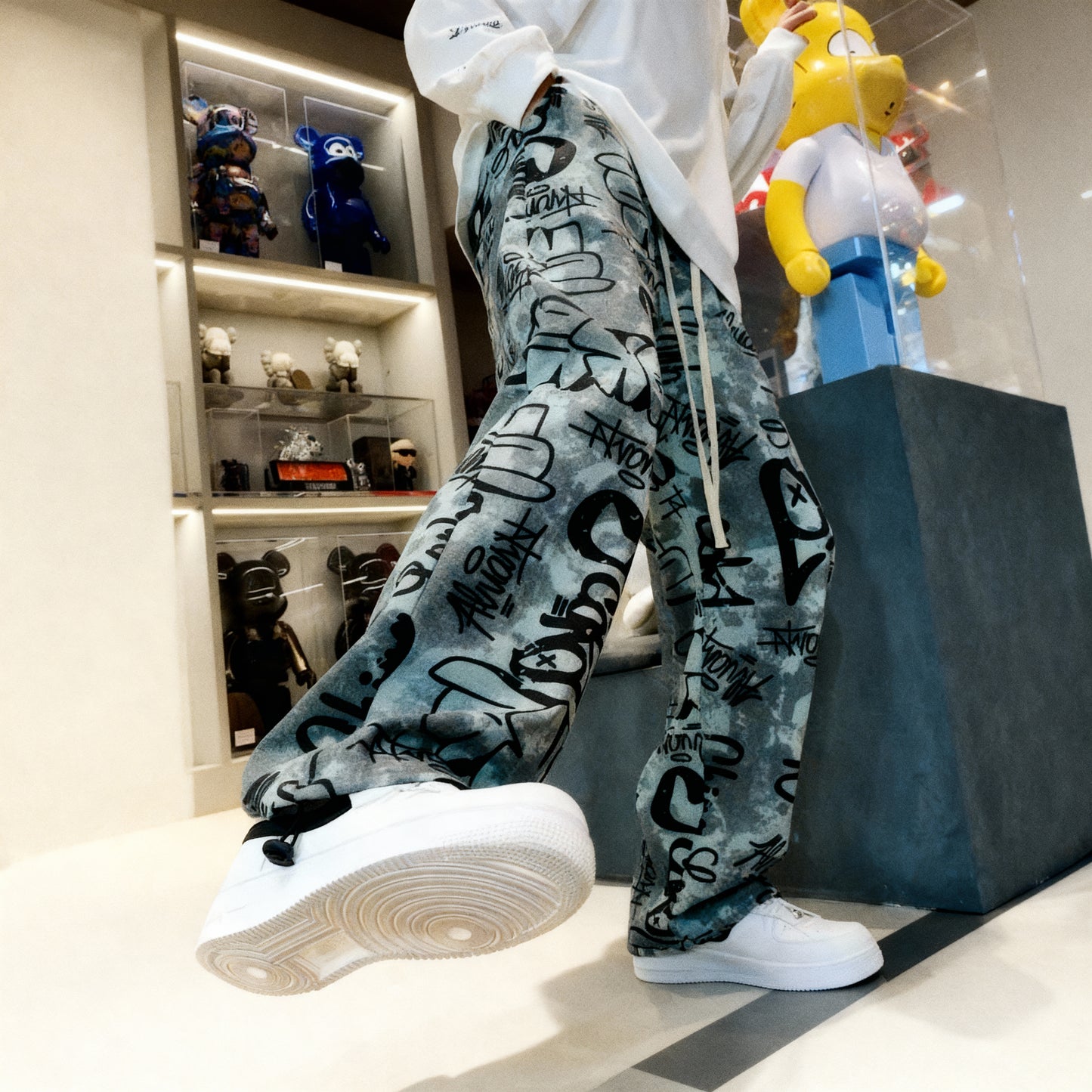 Korean Straight-Leg Pants – Trendy High Street Style