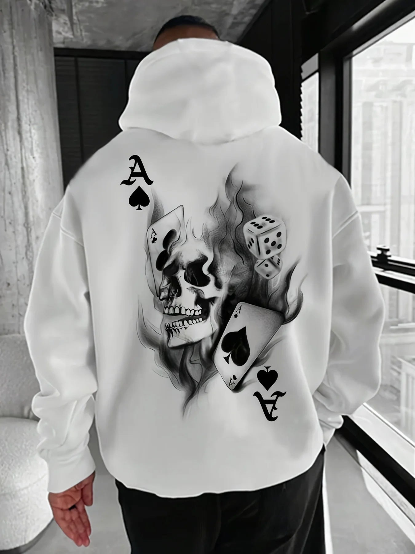 Skull Print Hoodie – Warm Casual Streetwear