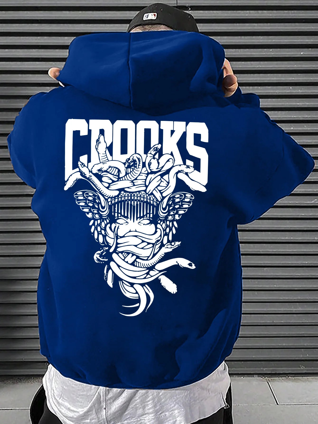 Geometric Print Hoodie – Stylish All-Season Streetwear